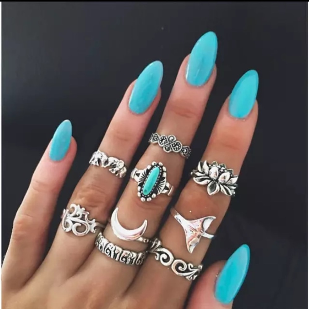 4 for $25🦋New🦋Bohemian Midi ring set